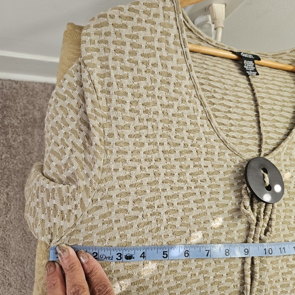 Dalin Women's Top Textured Boho Asymmetrical Hem Blouse - Picture 11 of 13